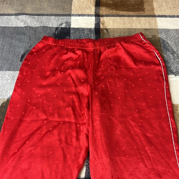 Victoria’s Secret Red Polka Dot Satin PJ Sleepwear Pants Size Large - Picture 5 of 8
